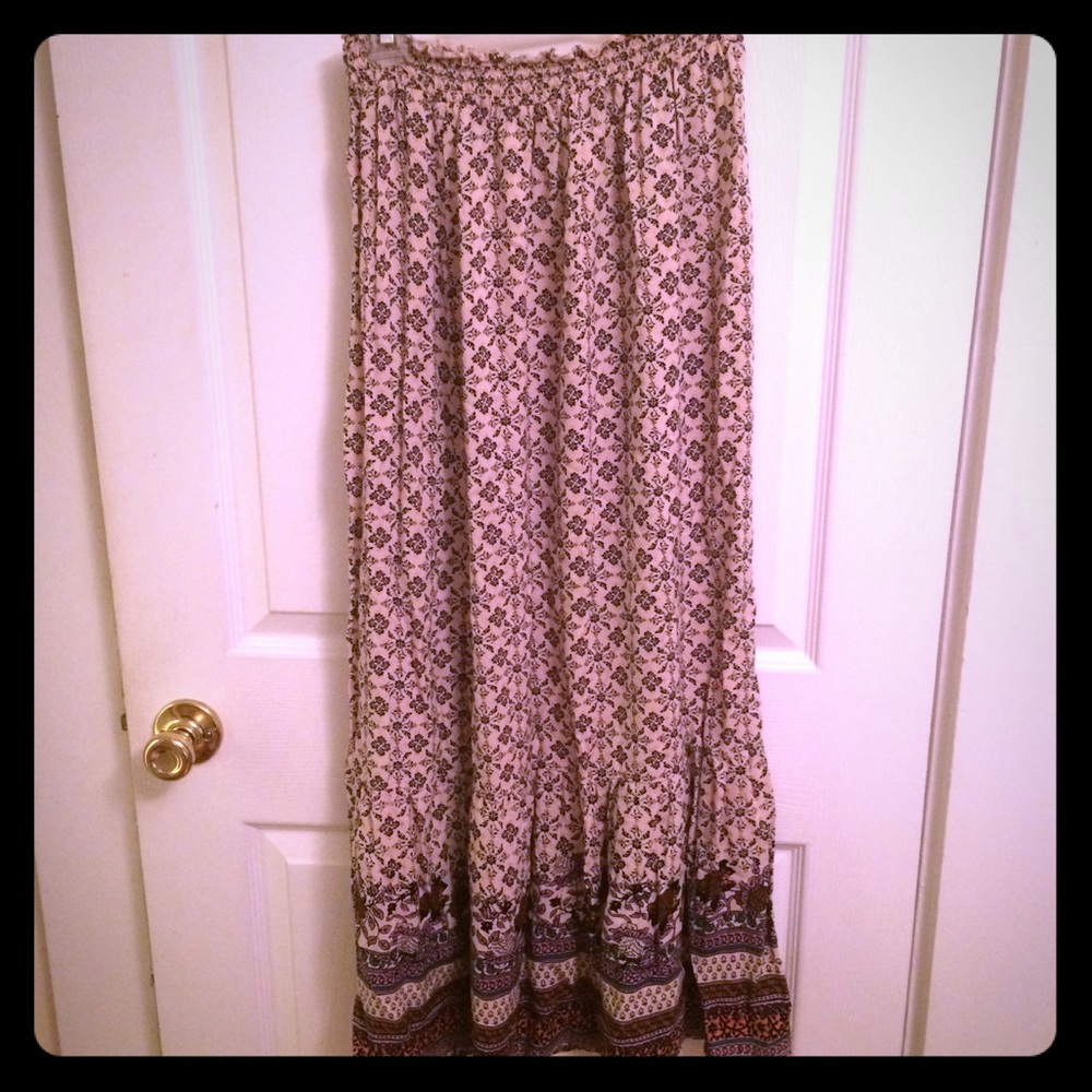 Maxi skirt! 💕💜
